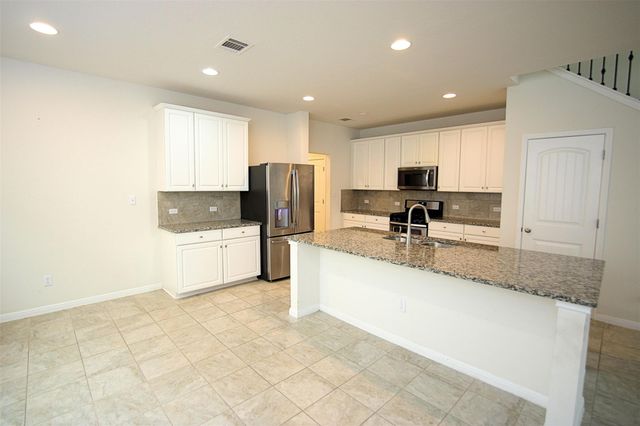 214 Diamond Point DR, Dripping Springs, TX 78620