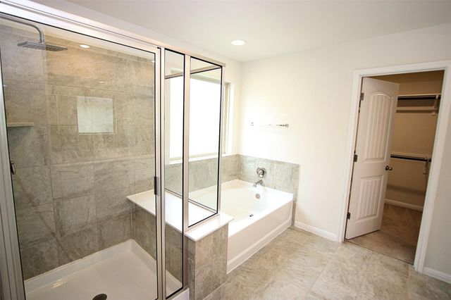 214 Diamond Point DR, Dripping Springs, TX 78620