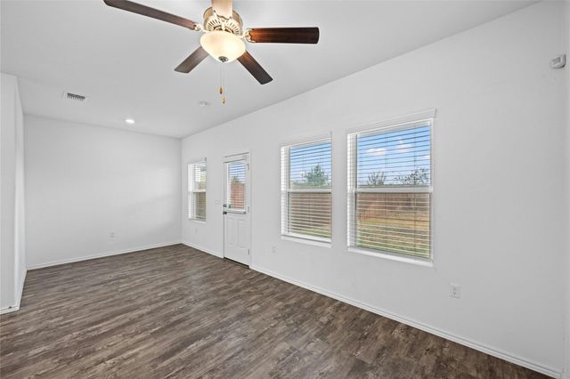 15216 Spruce Frost CV B, Del Valle, TX 78617