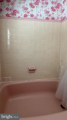 2344 OAKFIELD RD, Warrington, PA 18976