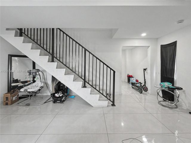 227 NW 13th Pl, Florida City, FL 33034
