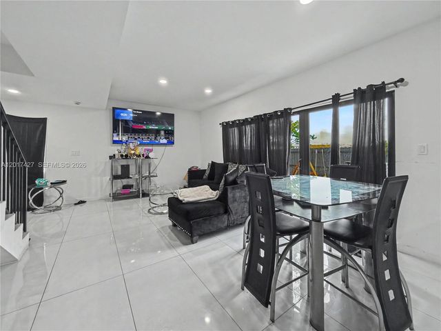 227 NW 13th Pl, Florida City, FL 33034
