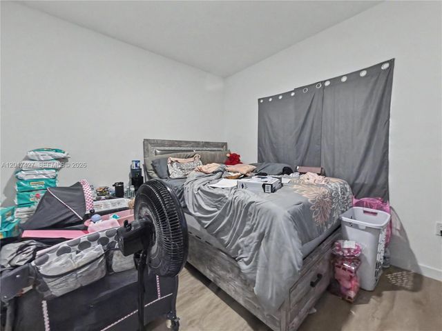 227 NW 13th Pl, Florida City, FL 33034