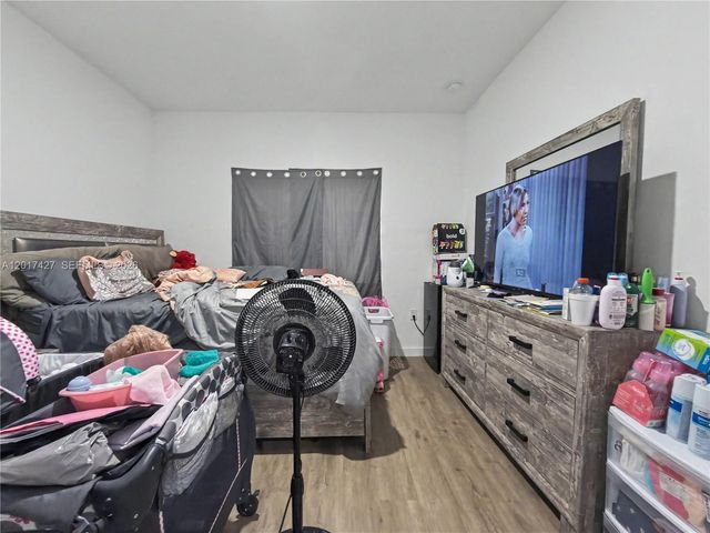 227 NW 13th Pl, Florida City, FL 33034