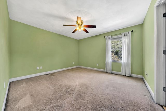 5975 Landview DR, Roanoke, VA 24018