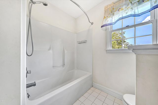 5975 Landview DR, Roanoke, VA 24018