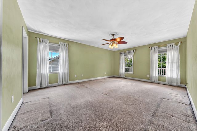 5975 Landview DR, Roanoke, VA 24018