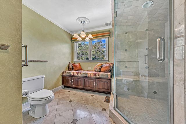 5975 Landview DR, Roanoke, VA 24018