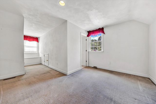 5975 Landview DR, Roanoke, VA 24018