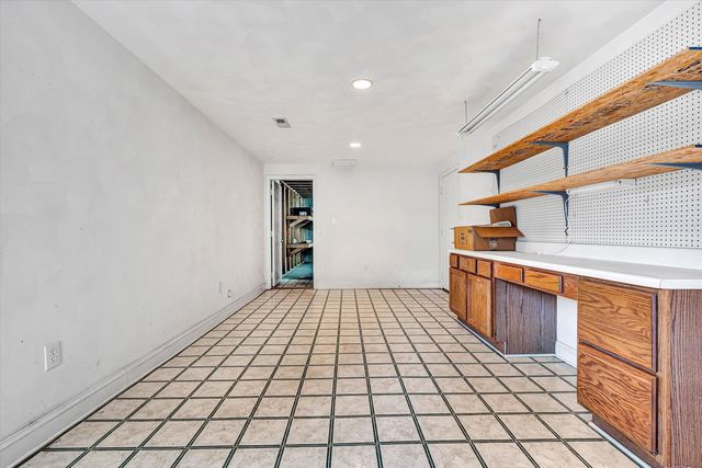 5975 Landview DR, Roanoke, VA 24018