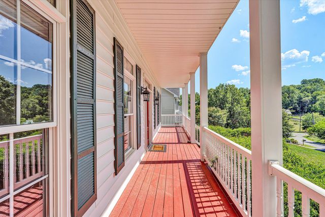 5975 Landview DR, Roanoke, VA 24018