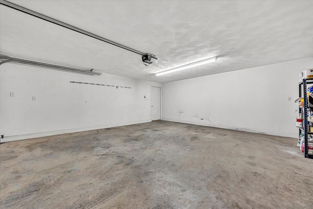 5975 Landview DR, Roanoke, VA 24018