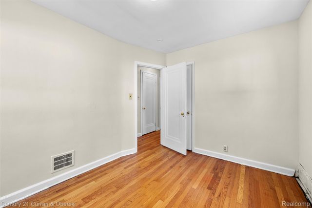 7910 Orchard Avenue, Dearborn, MI 48126