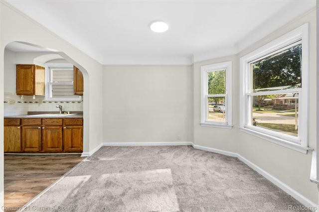 7910 Orchard Avenue, Dearborn, MI 48126