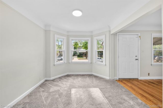 7910 Orchard Avenue, Dearborn, MI 48126