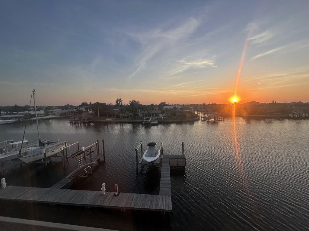 6432 SUNSET BAY CIRCLE, Apollo Beach, FL 33572