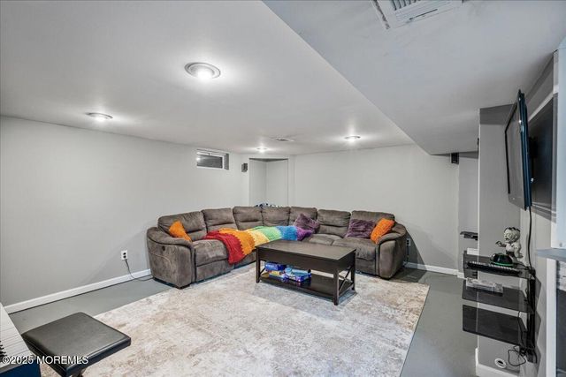 135 Larch Drive, Toms River, NJ 08753