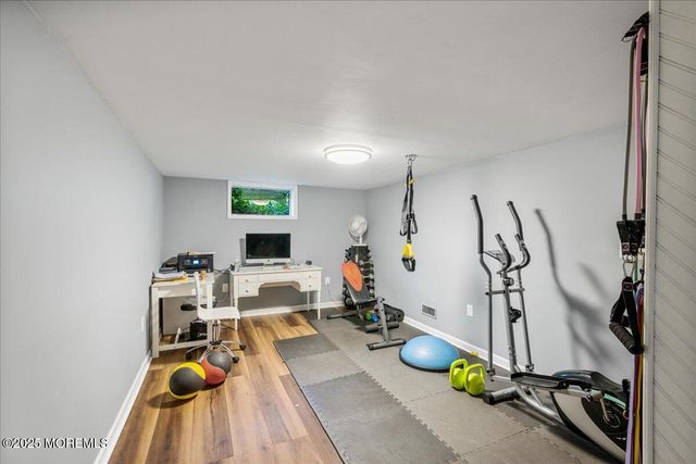 135 Larch Drive, Toms River, NJ 08753