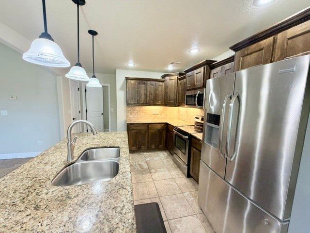 1700 Been Road, Bentonville, AR 72713