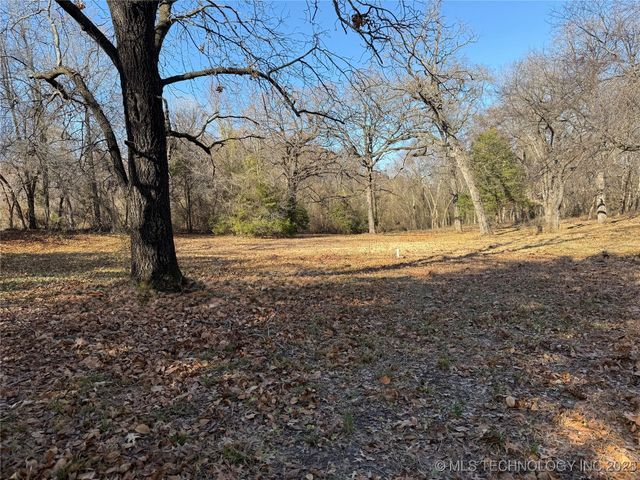 1437 Nitzel Road, Eufaula, OK 74432