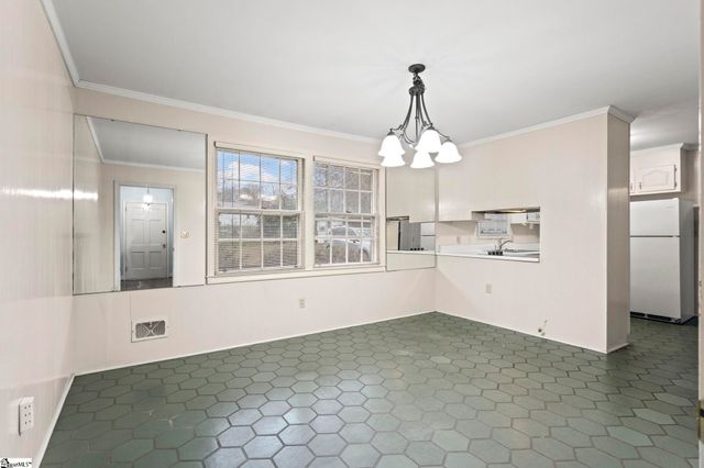 3309 E North Street, Greenville, SC 29615