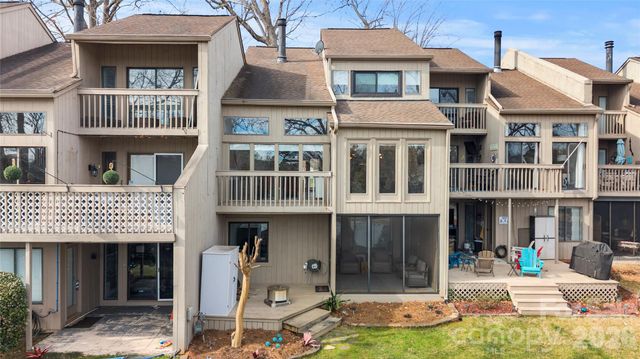 73 Ridgeport Road, Clover, SC 29710