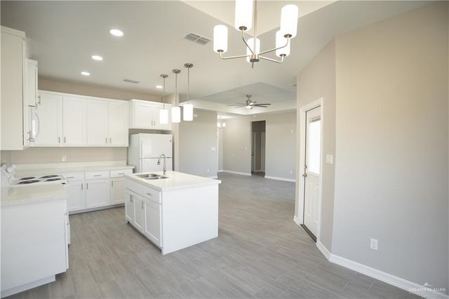 728 San Ignacio Street, San Juan, TX 78589