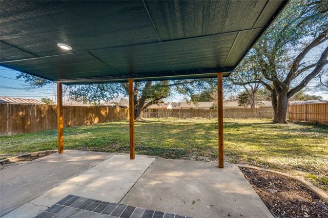 13710 Charcoal Lane, Farmers Branch, TX 75234