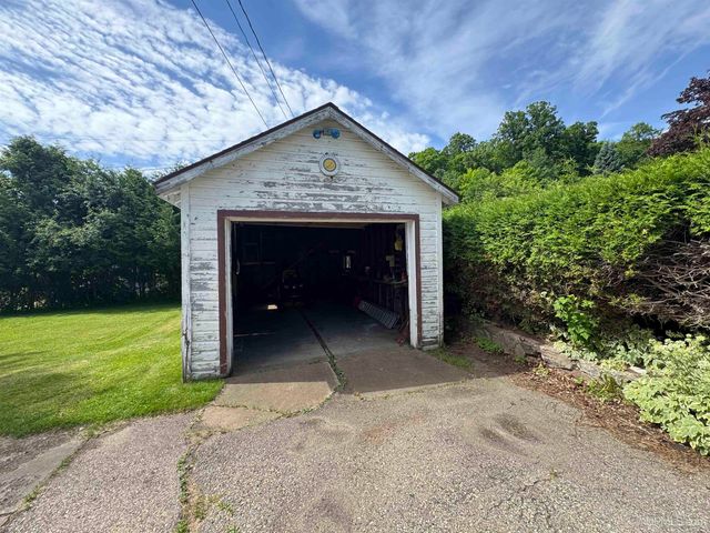 211 Michigan Avenue, Crystal Falls, MI 49920