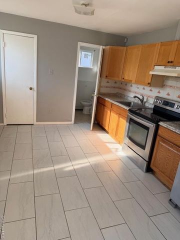 294 40th Street, Copiague, NY 11726