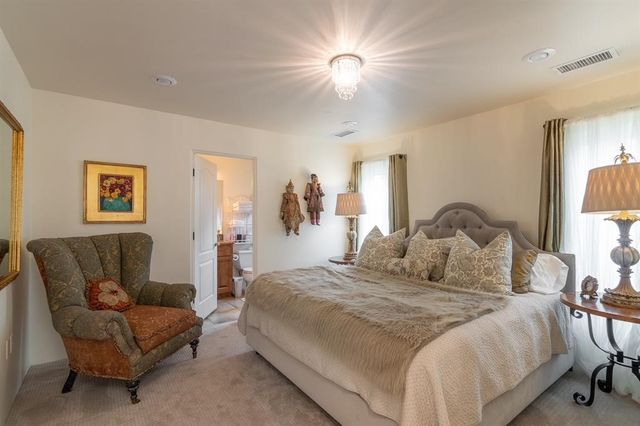 717 Calle Beatrice, Santa Fe, NM 87501