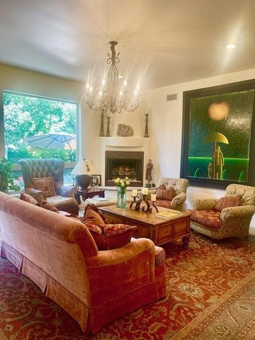717 Calle Beatrice, Santa Fe, NM 87501