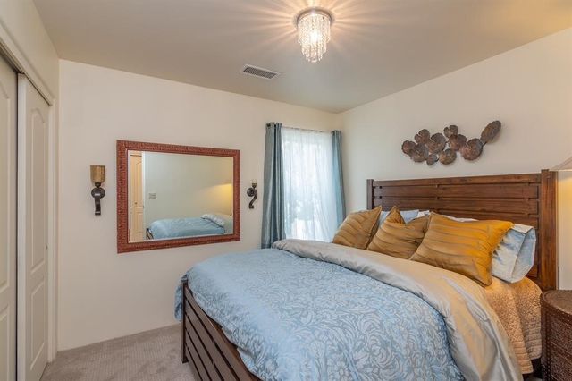 717 Calle Beatrice, Santa Fe, NM 87501