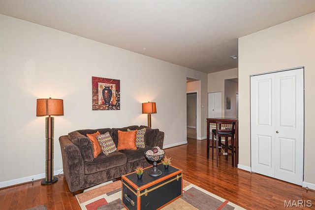 627 Clara Avenue 104, St Louis, MO 63112
