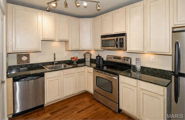 627 Clara Avenue 104, St Louis, MO 63112