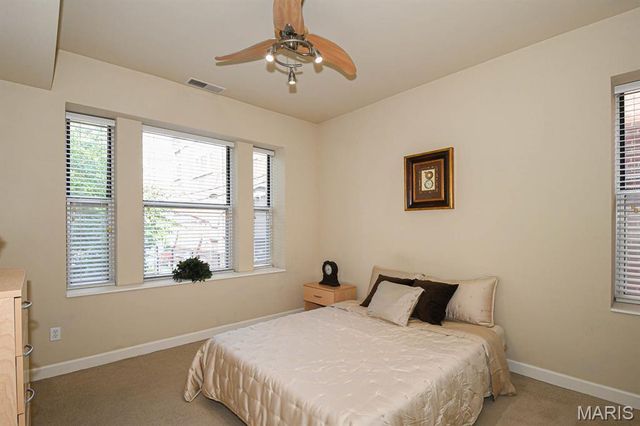 627 Clara Avenue 104, St Louis, MO 63112