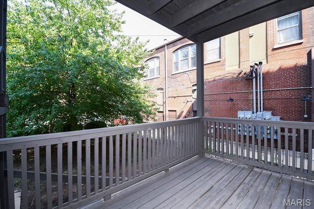 627 Clara Avenue 104, St Louis, MO 63112