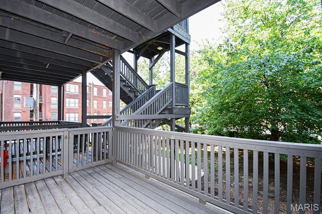 627 Clara Avenue 104, St Louis, MO 63112