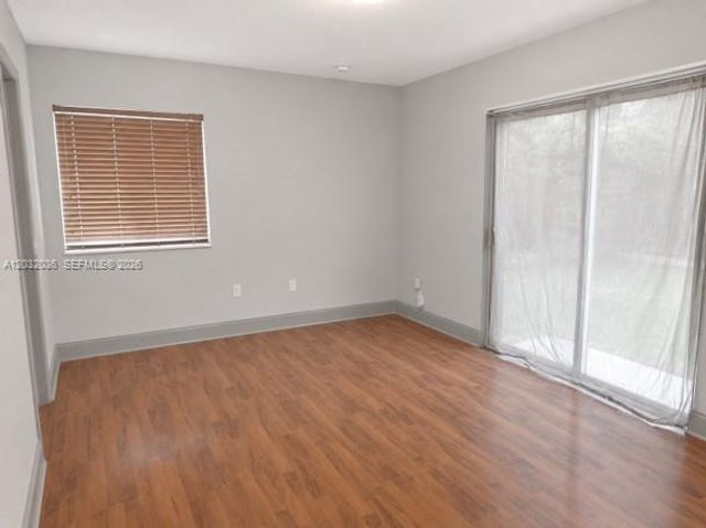 1890 NW 204th St, Miami Gardens, FL 33056