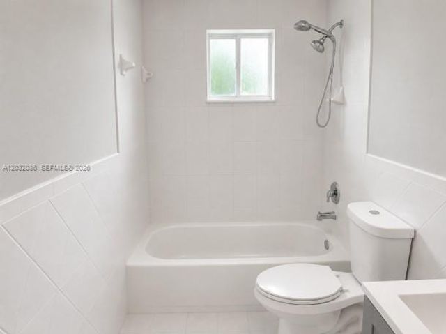 1890 NW 204th St, Miami Gardens, FL 33056