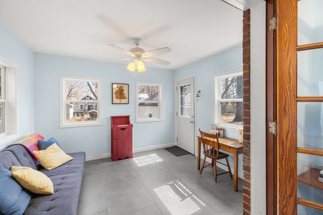 2207 35th Street, Des Moines, IA 50310