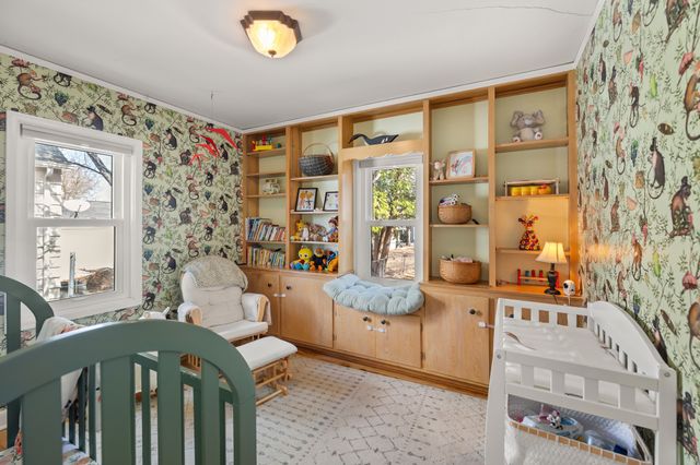 2207 35th Street, Des Moines, IA 50310