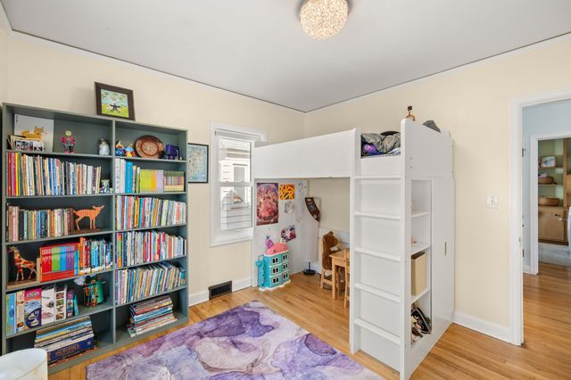 2207 35th Street, Des Moines, IA 50310