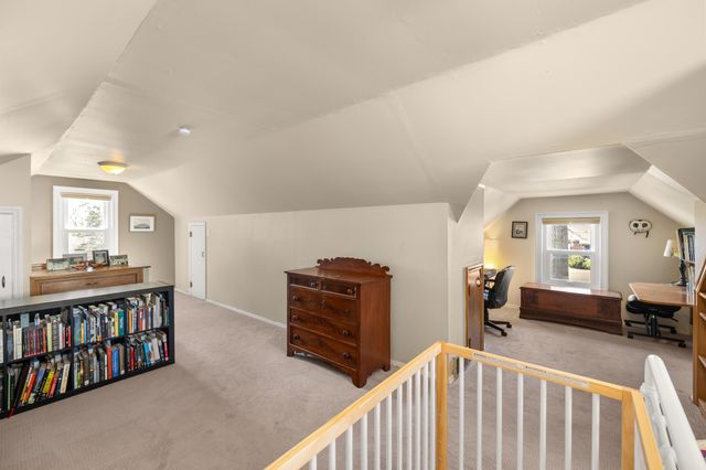 2207 35th Street, Des Moines, IA 50310