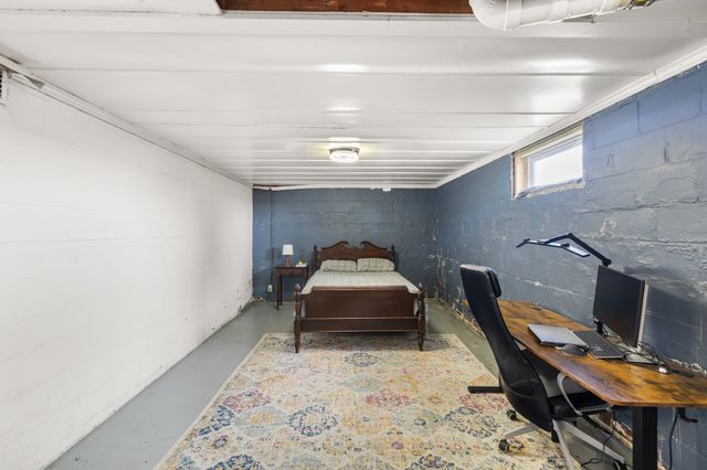 2207 35th Street, Des Moines, IA 50310