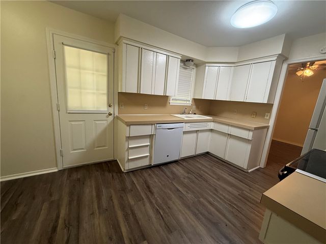 1406 Willard Street A, Springdale, AR 72762