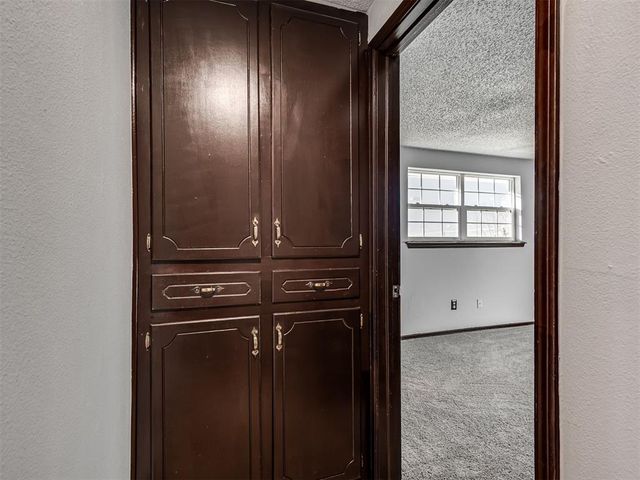 1040 SW 2nd Street, Moore, OK 73160