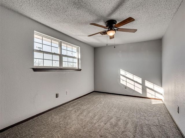 1040 SW 2nd Street, Moore, OK 73160