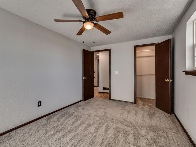 1040 SW 2nd Street, Moore, OK 73160