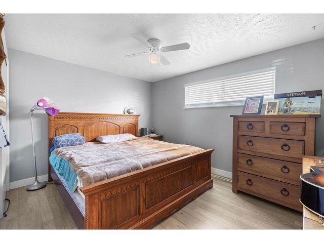 12 Sherman Ct, Longmont, CO 80501